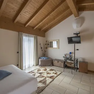 מלון Hotel Villa Colico, קוליקו